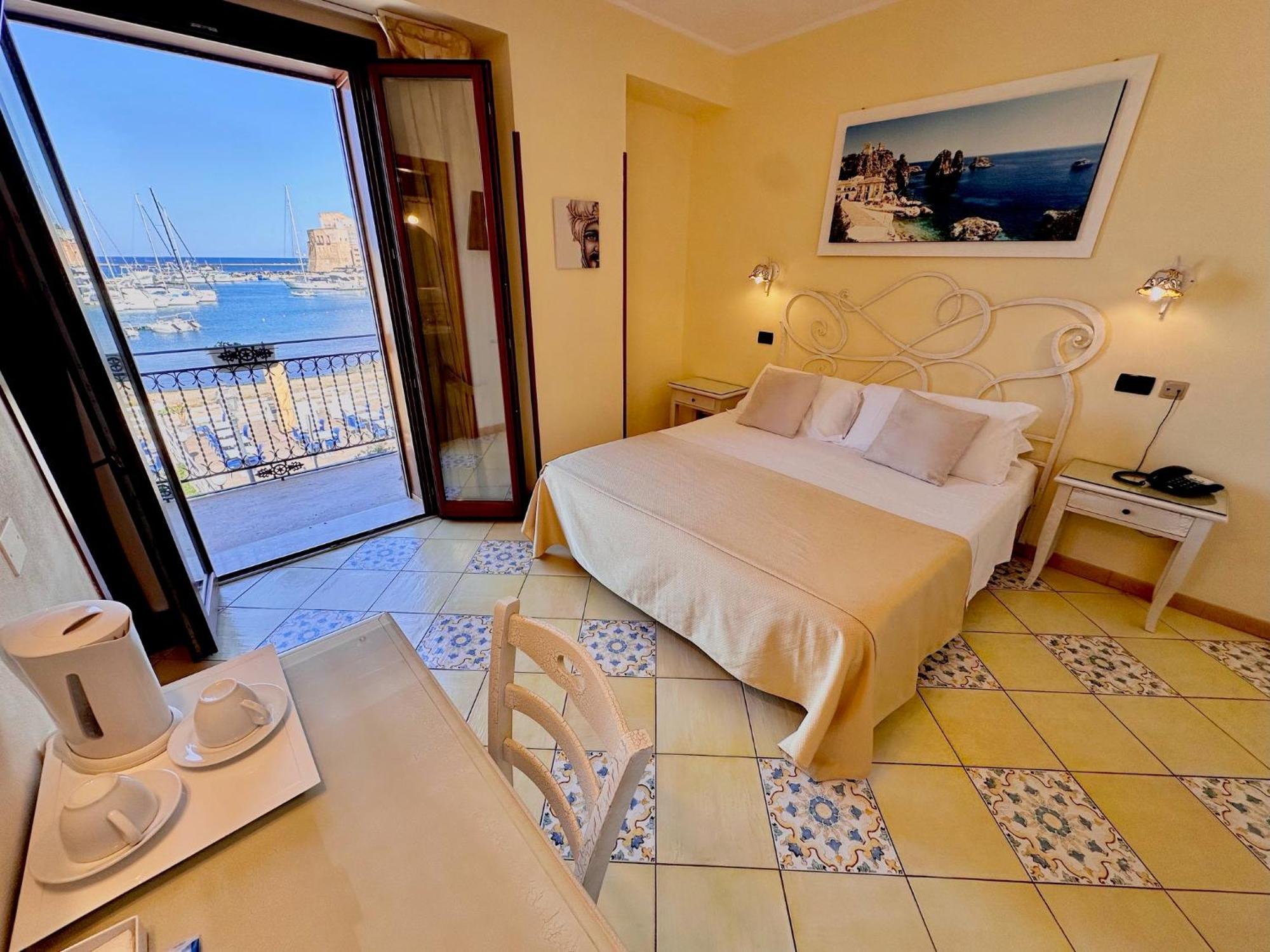 Hotel Cala Marina Castellammare del Golfo Eksteriør billede
